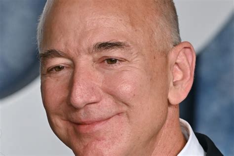 Jeff Bezos Makes ,833.34 Each Minute — Enough To Buy 